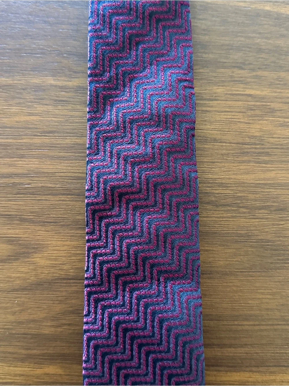 English Laundry Burgundy & Navy Zigzag Woven Tie